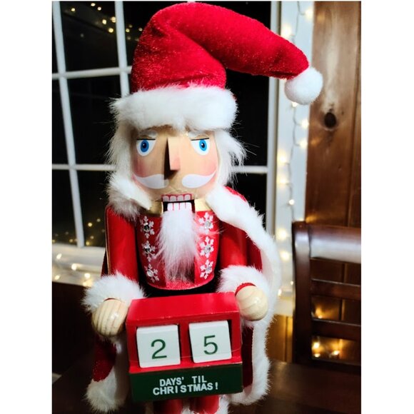 Santa Christmas Nutcracker Soldier Wooden Statue Holiday Decor Table Decoration - Picture 4 of 12